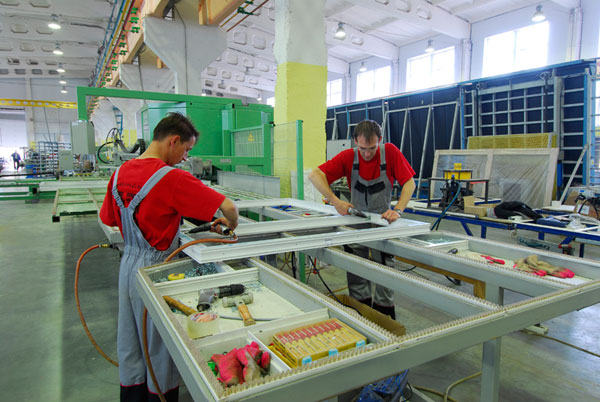 Фирма по остеклению балконов в Электроугли и Московской области Электроугли