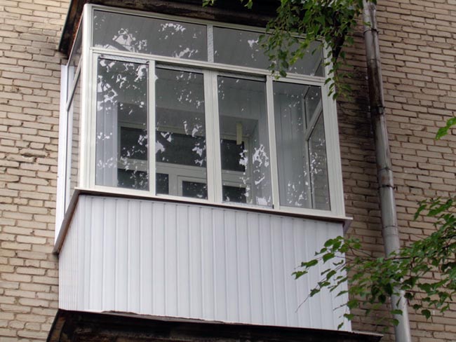 Остекление балкона в сталинке - сталинском доме Электроугли